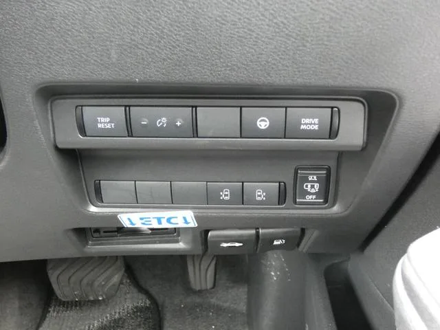Nissan SERENA E-POWER HIGHWAY STAR V 2024 — миниатюра 2