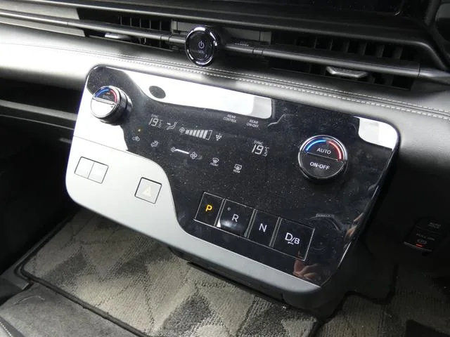 Nissan SERENA E-POWER HIGHWAY STAR V 2024 — миниатюра 3