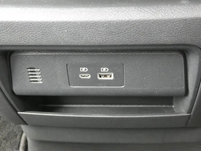 Nissan SERENA E-POWER HIGHWAY STAR V 2024 — миниатюра 4