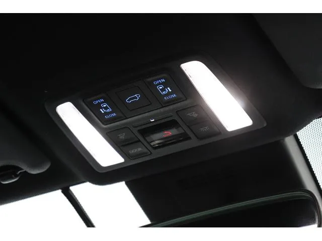 Toyota VOXY S-Z 2022 — миниатюра 2