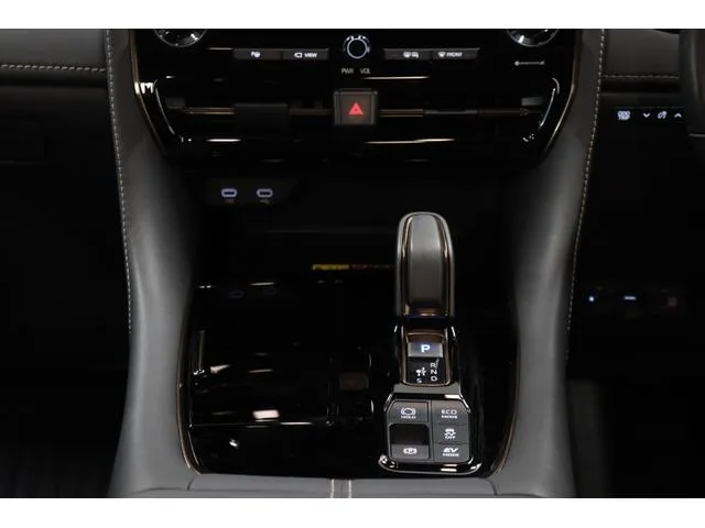 Toyota ALPHARD HYBRID Z 2023 — миниатюра 4