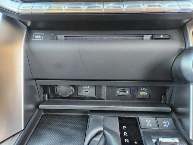 Toyota Land Cruiser ZX 2023 — миниатюра 3
