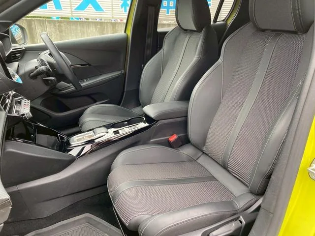 Peugeot 208 GT 2024 — миниатюра 4