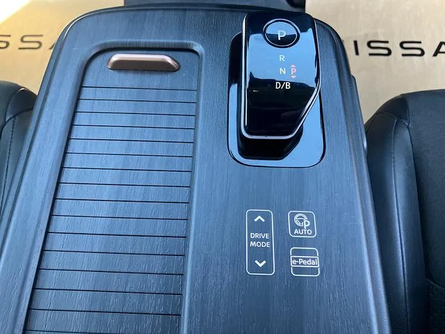 Nissan Ariya B6 2023 — миниатюра 5