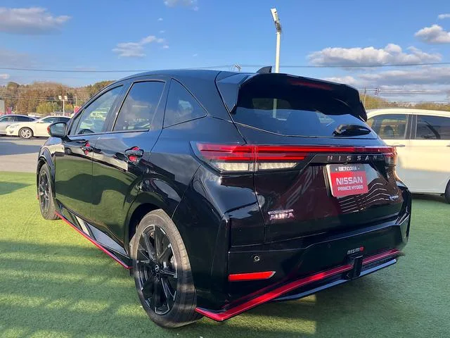 Nissan AURA NISMO 2022 — миниатюра 3