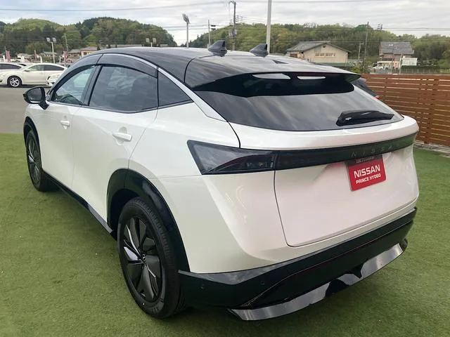 Nissan Ariya B6 2023 — миниатюра 2