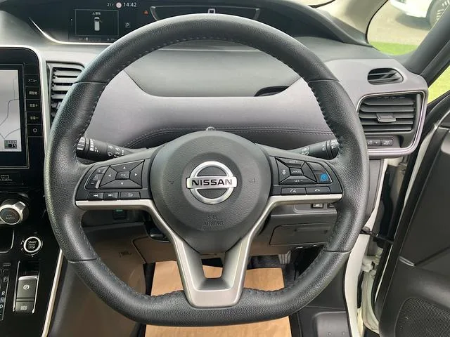 Nissan SERENA HIGHWAY STAR V 2022 — миниатюра 3
