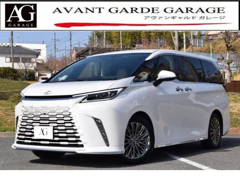 Lexus LM 2025 купить в Москве