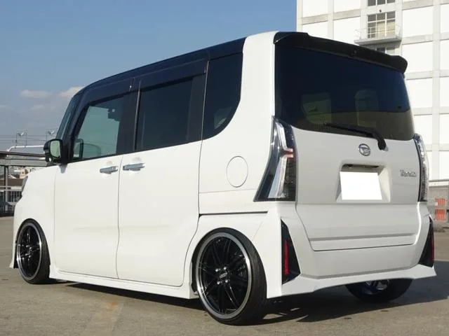 Daihatsu TANTO CUSTOM RS 2023 — миниатюра 2