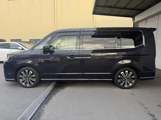 Honda STEPWAGON E:HEV SPADA PREMIUM LINE 2022 — миниатюра 4