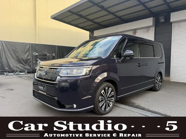 Honda STEPWAGON E:HEV SPADA PREMIUM LINE 2022 — фото 1, купить с доставкой в Москву