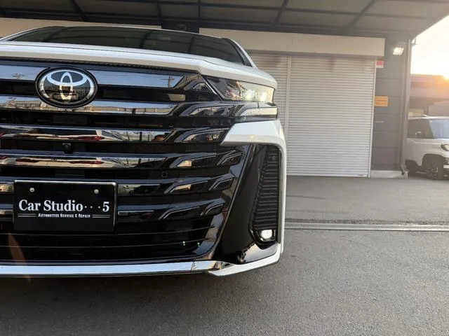 Toyota VELLFIRE HYBRID Z PREMIER 2023 — миниатюра 2