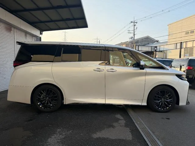 Toyota VELLFIRE HYBRID Z PREMIER 2023 — миниатюра 3