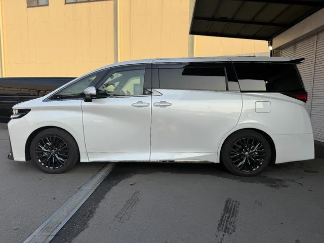 Toyota VELLFIRE HYBRID Z PREMIER 2023 — миниатюра 4