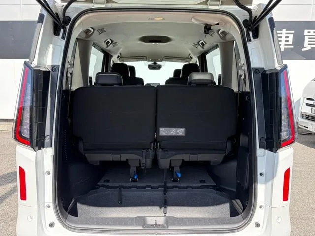 Nissan SERENA HIGHWAY STAR V 2023 — миниатюра 5