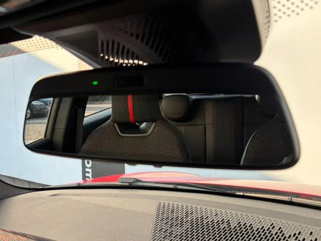 MINI MINI COOPER SE JOHN COOPER WORKS TRIM 2024 — миниатюра 4