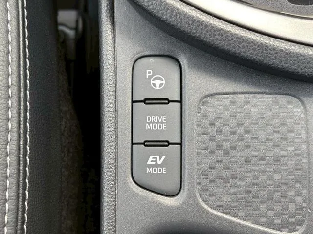 Toyota YARIS CROSS HYBRID Z 2024 — миниатюра 4