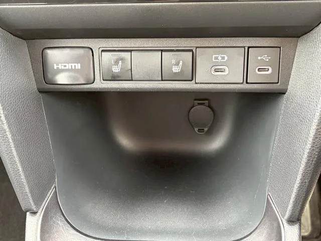 Toyota YARIS CROSS HYBRID Z 2024 — миниатюра 5