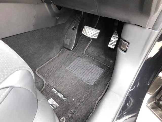 Mitsubishi ECLIPSE CROSS PHEV BLACK EDITION 2024 — миниатюра 4