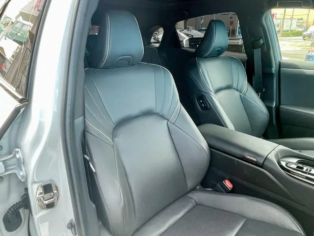 Toyota CROWN SPORT Z 2024 — миниатюра 3