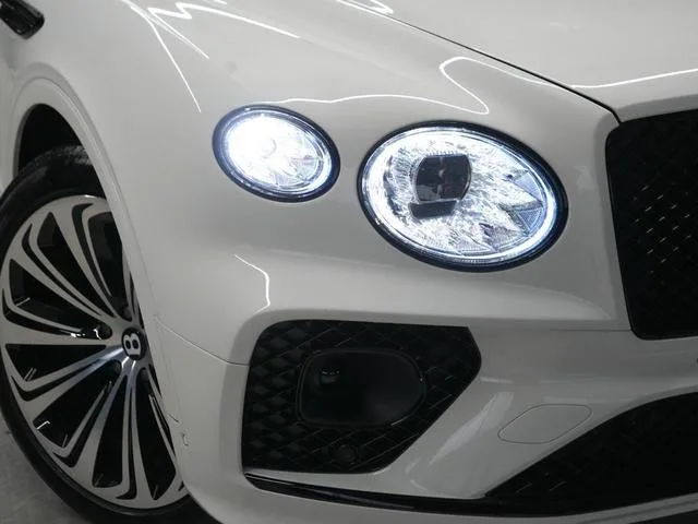 Bentley BENTAYGA HYBRID 2022 — миниатюра 4