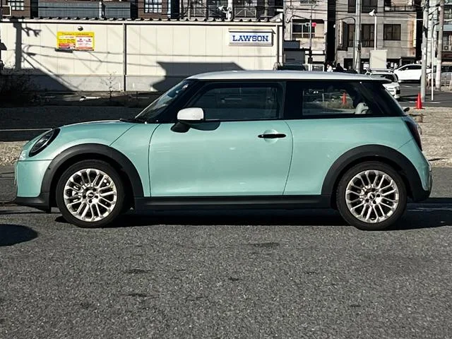 MINI MINI COOPER C FAVOURED TRIM 2024 — миниатюра 4