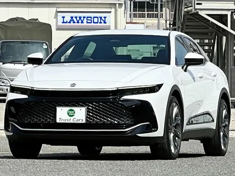 Toyota CROWN CROSSOVER 2022 buy in Moscow
