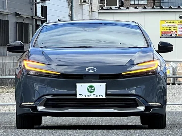 Toyota Prius Z 2023 — миниатюра 3