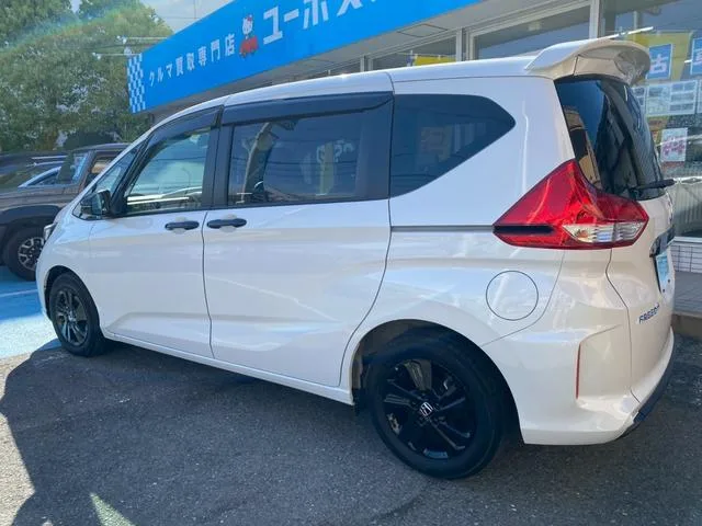 Honda FREED PLUS HYBRID HYBRID G BLACK STYLE 2023 — миниатюра 4