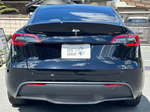 Tesla MODEL Y RWD 2023 — миниатюра 4
