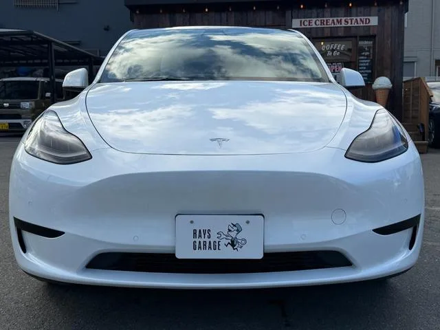 Tesla Model Y BASE GRADE 2022 — миниатюра 3