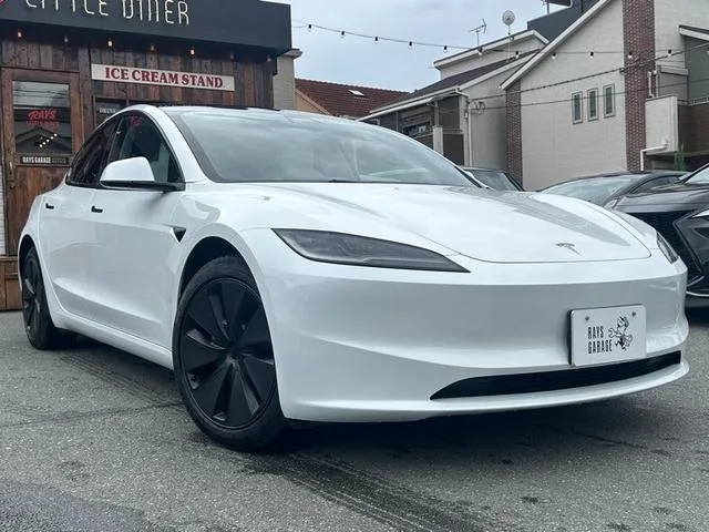 Tesla MODEL 3 2024 — миниатюра 2