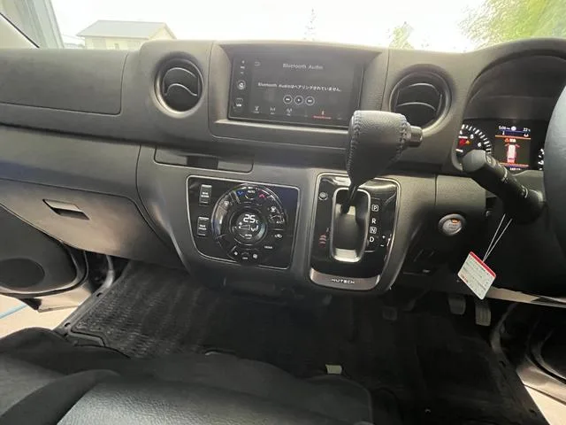 Nissan CARAVAN LONG AUTECH 2023 — миниатюра 3