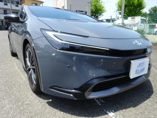 Toyota Prius Z 2023 — миниатюра 2