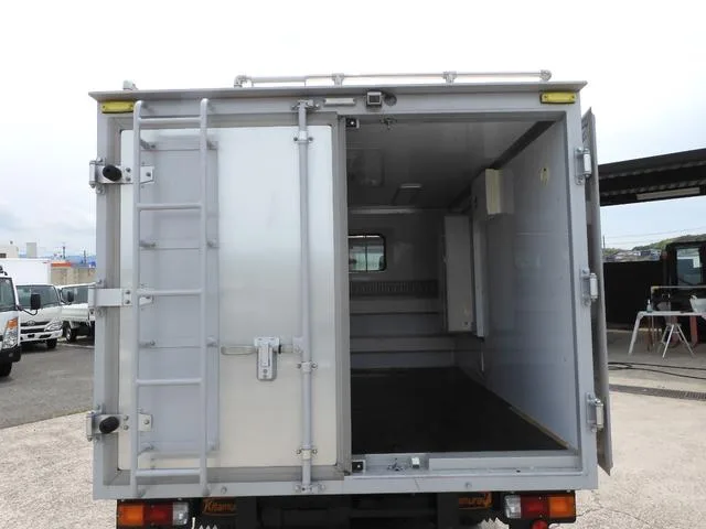Toyota DYNA TRUCK 2022 — миниатюра 3