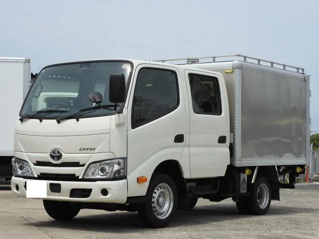 Toyota DYNA TRUCK 2022 — фото 1, купить с доставкой в Москву