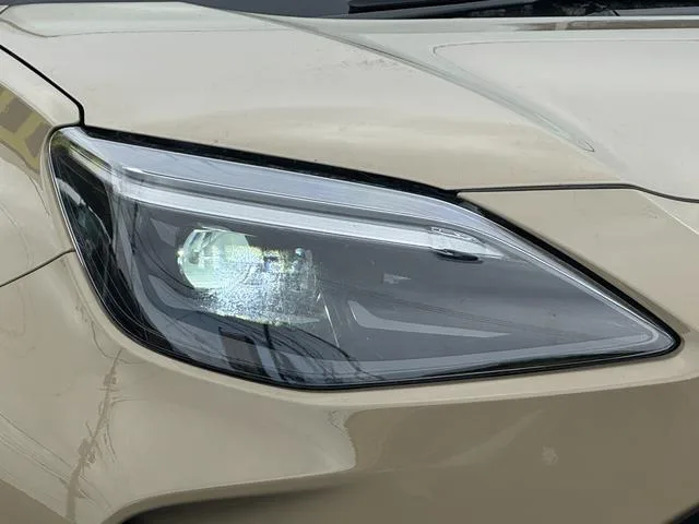 Toyota YARIS CROSS HYBRID Z 2025 — миниатюра 3