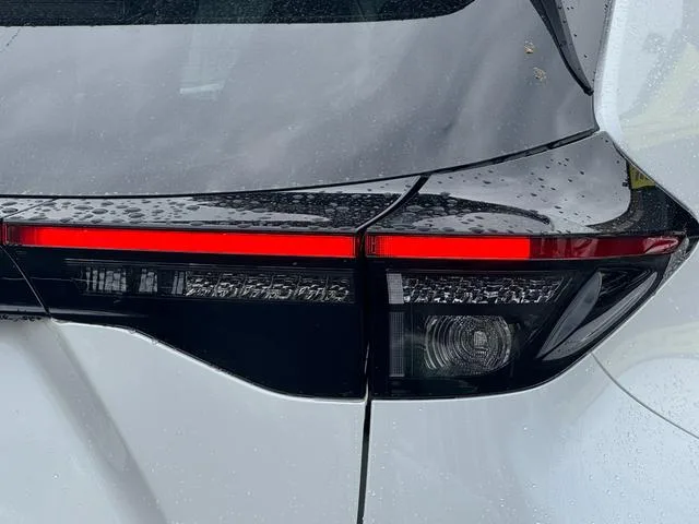Toyota YARIS CROSS HYBRID Z 2026 — миниатюра 4