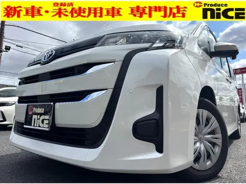 Toyota NOAH 2025 buy in Moscow