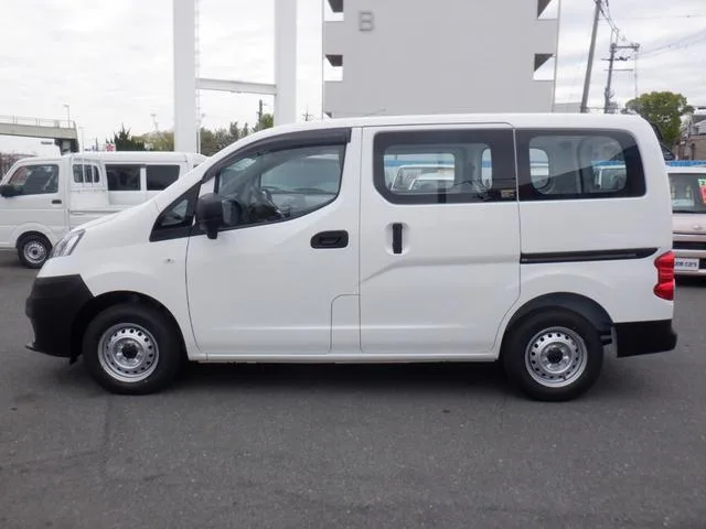 Nissan NV200 VANETTE VAN DX 2026 — миниатюра 4