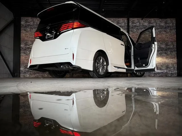 Toyota ALPHARD HYBRID Z 2023 — миниатюра 2