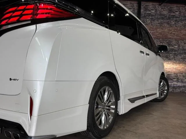 Toyota ALPHARD HYBRID Z 2023 — миниатюра 3