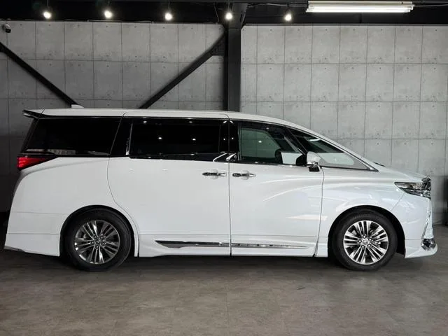 Toyota ALPHARD HYBRID Z 2023 — миниатюра 5
