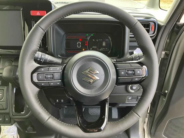 Suzuki SPACIA GEAR HYBRID XZ 2025 — миниатюра 4