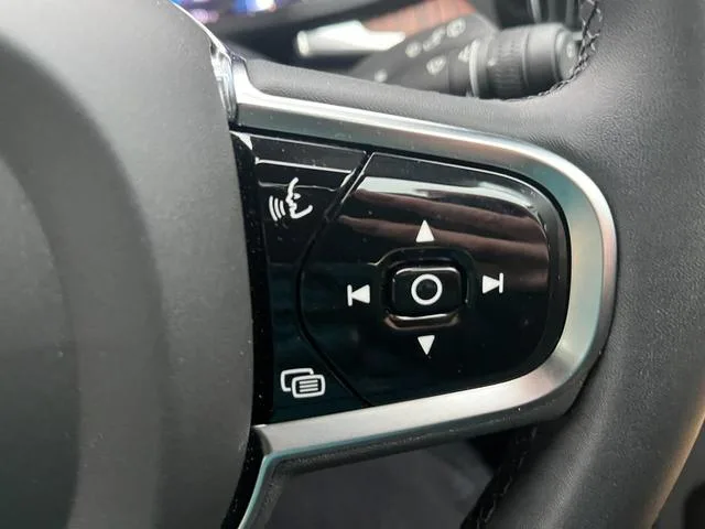 Volvo V60 CROSS COUNTRY ULTIMATE B5 AWD 2024 — миниатюра 4