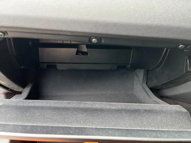 Volvo V60 RECHARGE ULTIMATE T6 AWD PLUGIN HYBRID 2022 — миниатюра 3