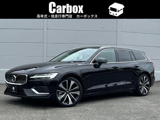 Volvo V60 RECHARGE ULTIMATE T6 AWD PLUGIN HYBRID 2022 — фото 1, купить с доставкой в Москву