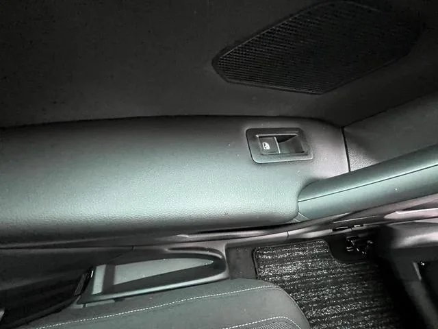 Volkswagen Tiguan TSI ELEGANCE 2024 — миниатюра 5