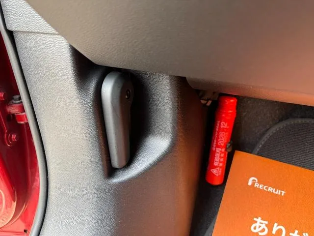 Volvo XC40 ULTIMATE B4 AWD 2023 — миниатюра 4
