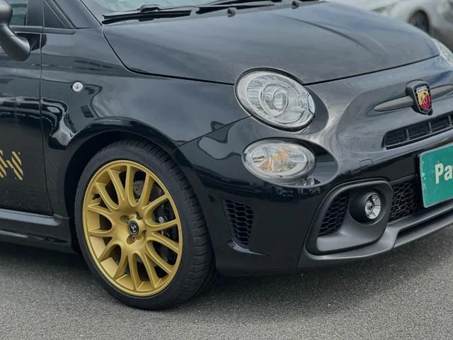Abarth ABARTH 695 75 ANNIVERSARIO BASE GRADE 2024 — миниатюра 4